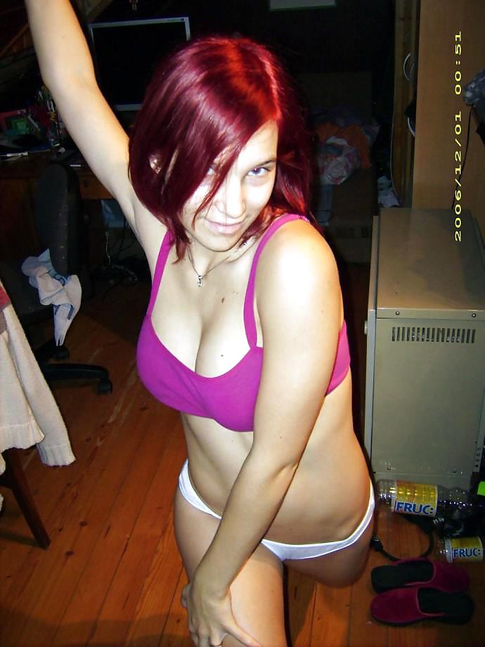 Porn image BEAUTIFUL REDHEAD
