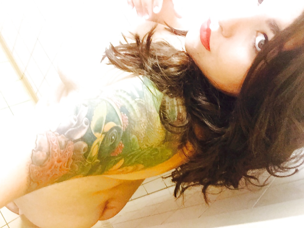 Porn image Chubby Tattooed Goddess 01