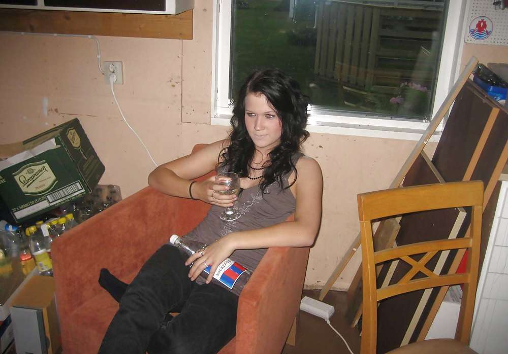 Porn image Hit me up at myflirtcrowd.com