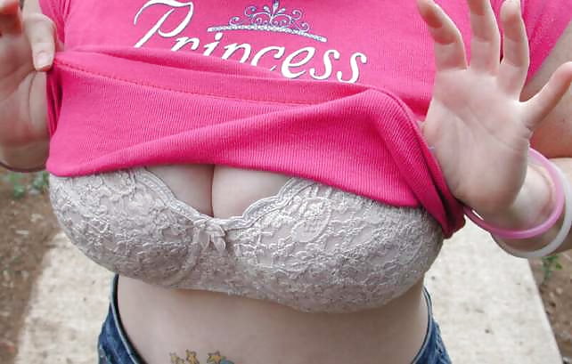 Porn image Sexy Big Tits 22