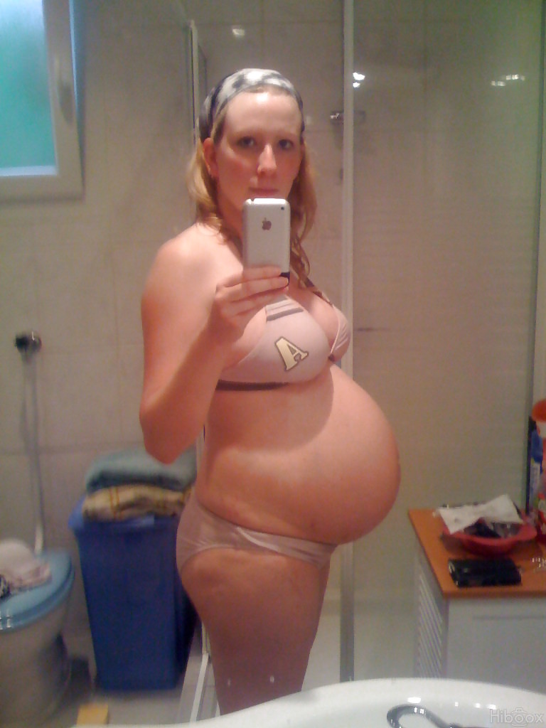 Porn image sexy pregnant girls (showing belly)