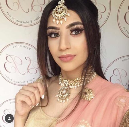 Sexy Indian & Paki babes