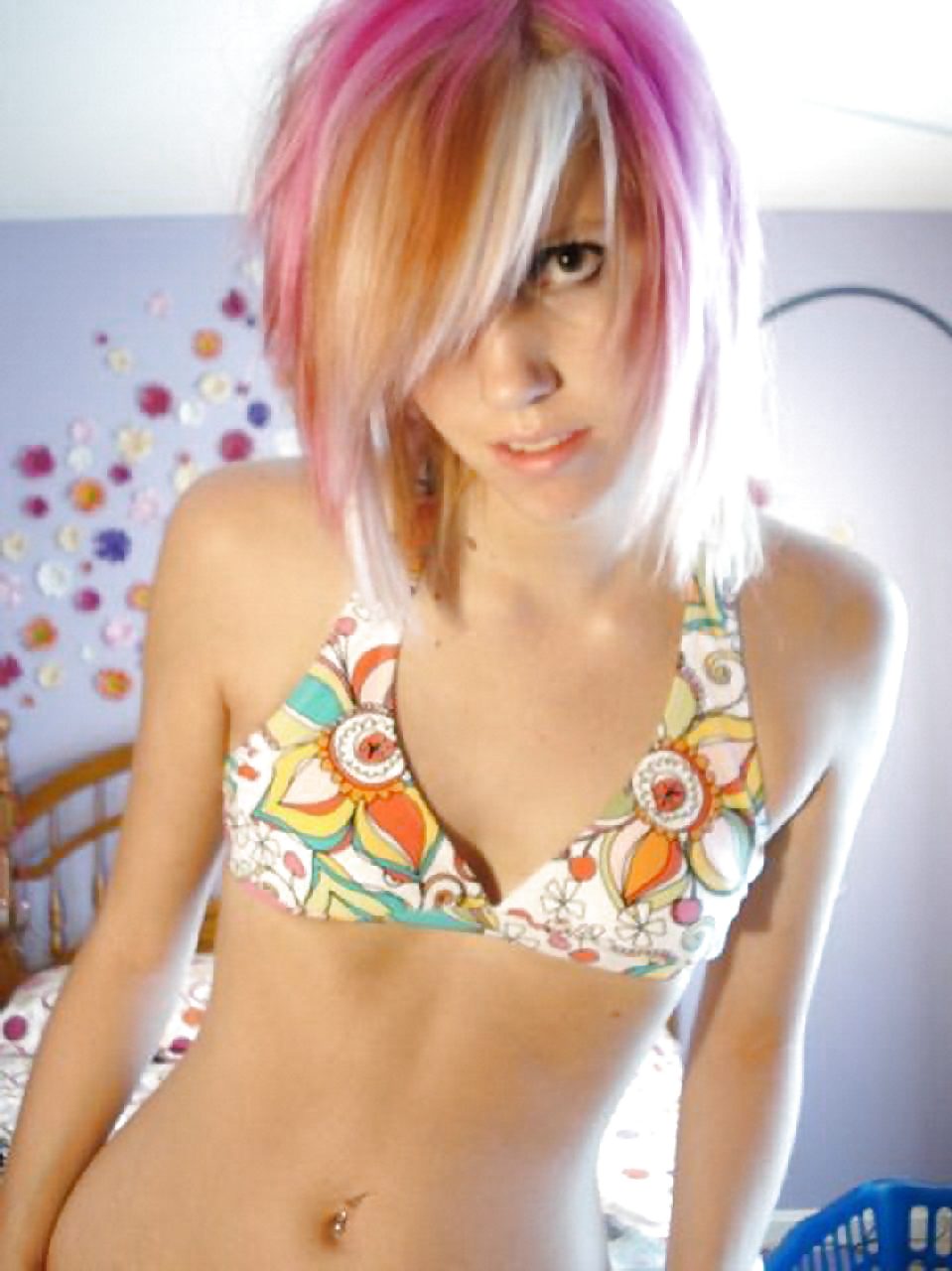 Porn image my collection 50 : sexy pink hair emo girl