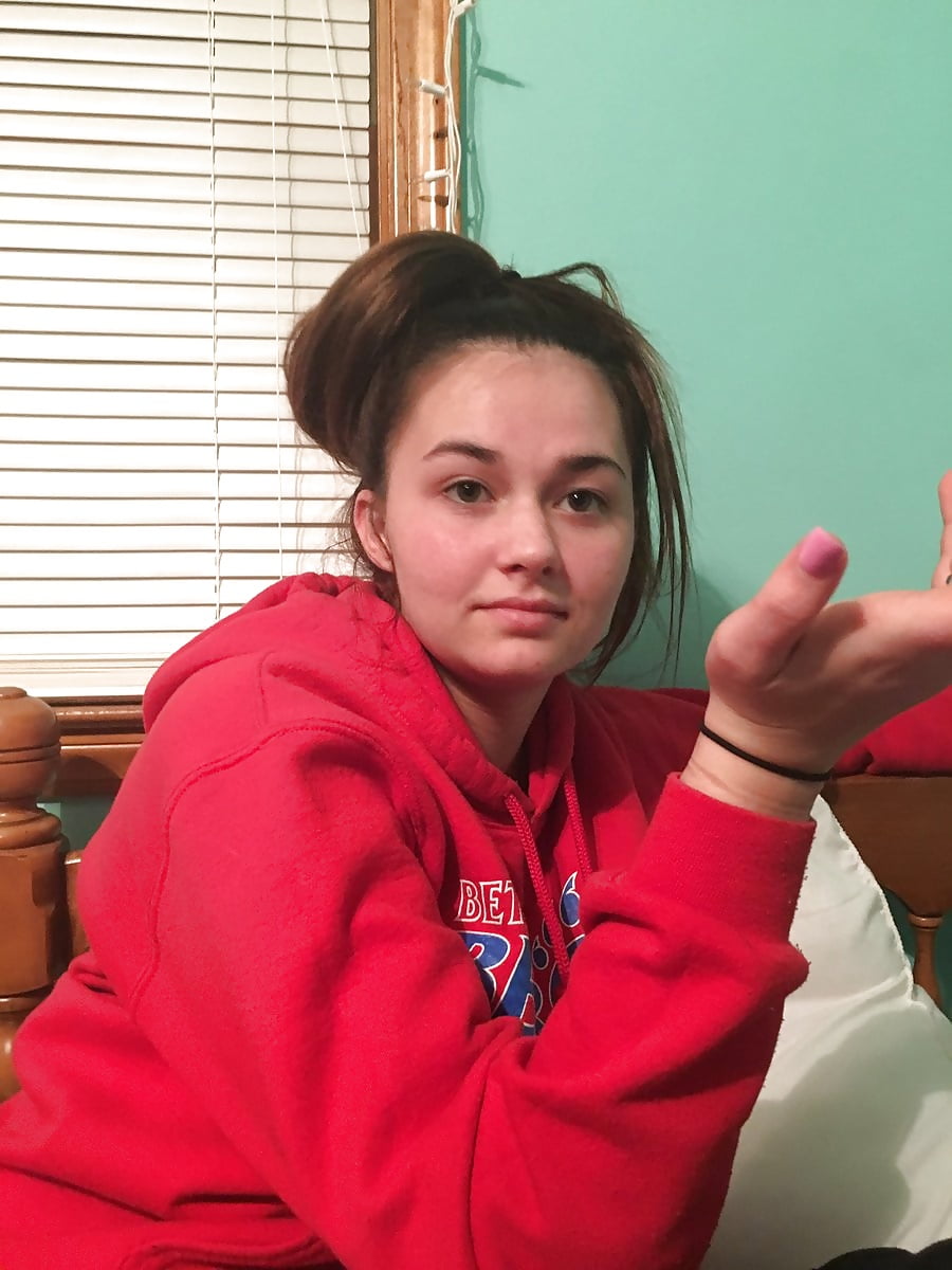 Porn image High School slut wants to back out