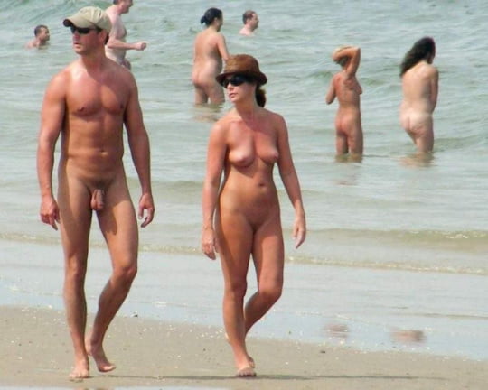 Beach Couples Who Turn Me On 26 Pics Xhamster