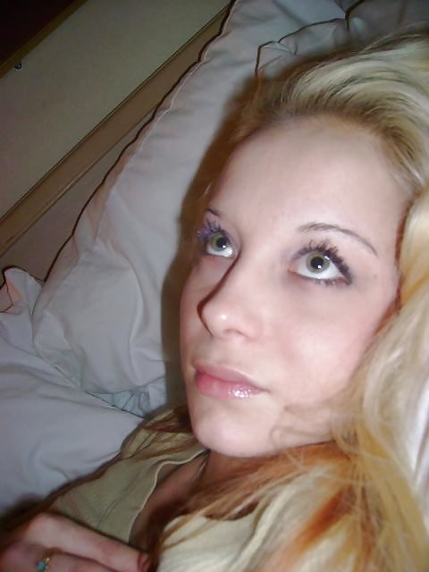 Porn image She's a Whore 1