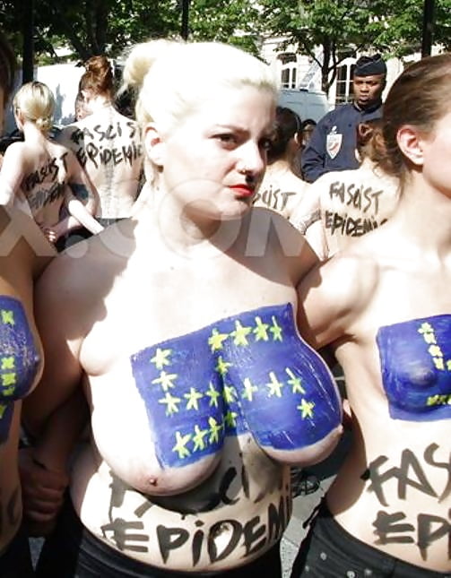 Porn image Femen big-titted fight (La lucha tetuda de Femen)