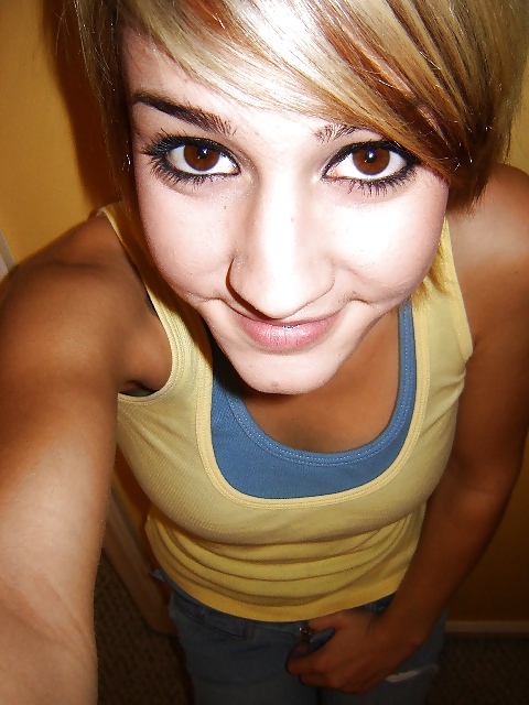 Porn image Play with me on justtruehookup.com