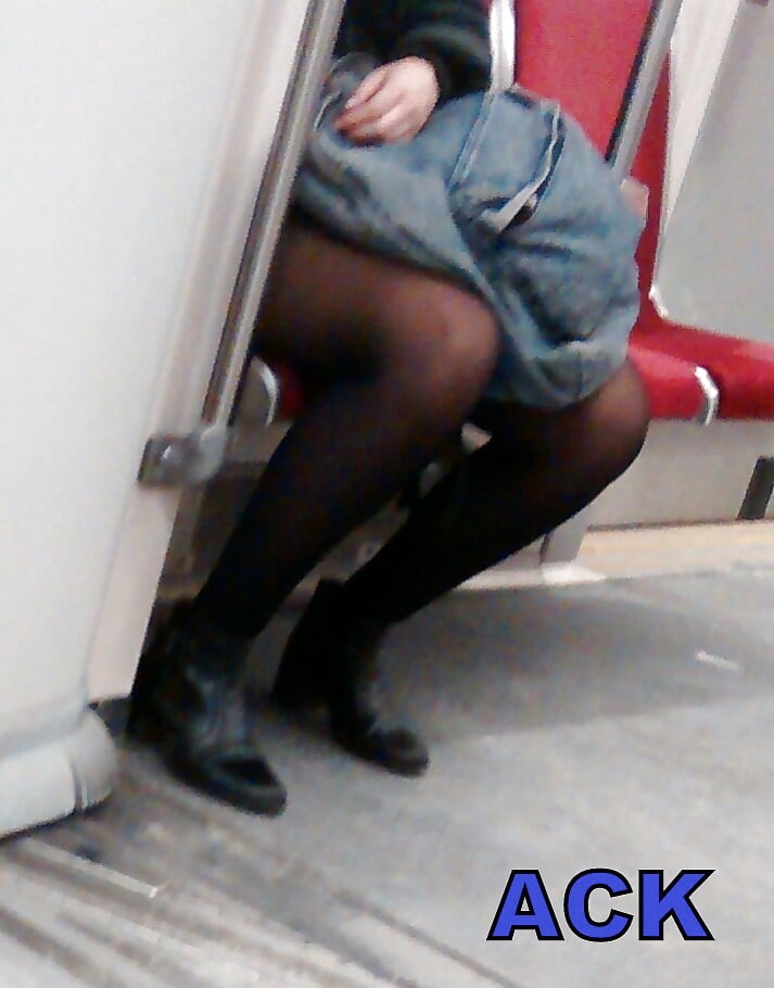 Porn image Candid legs and feet....