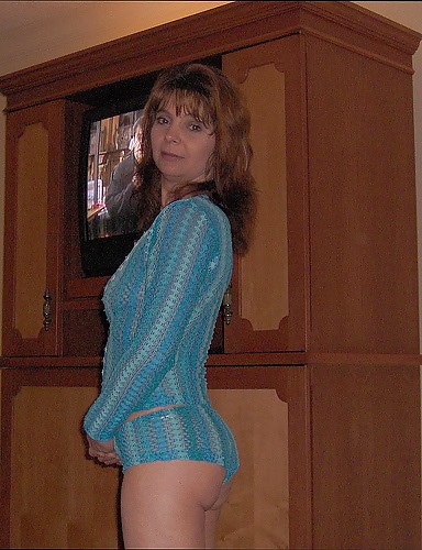 Porn image Just catch a horny Granny (70)