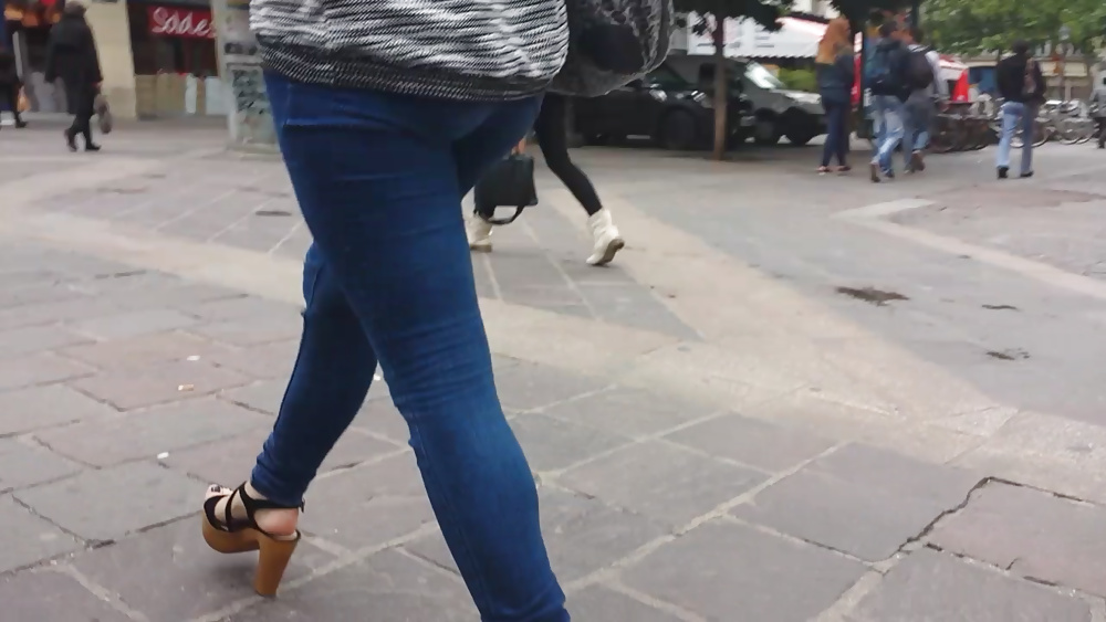 Porn image candid girl french feet