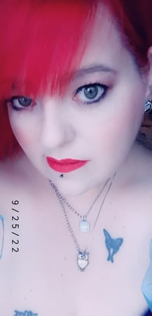 raven plays dress up         