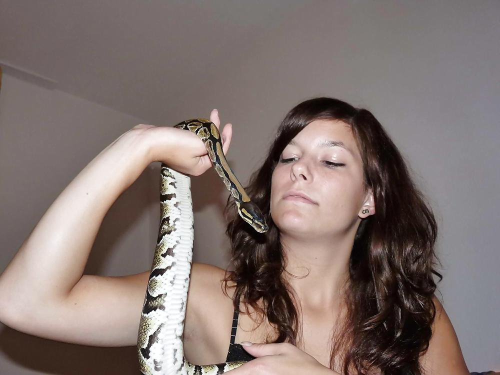 Porn image SNAKE BEAUTY