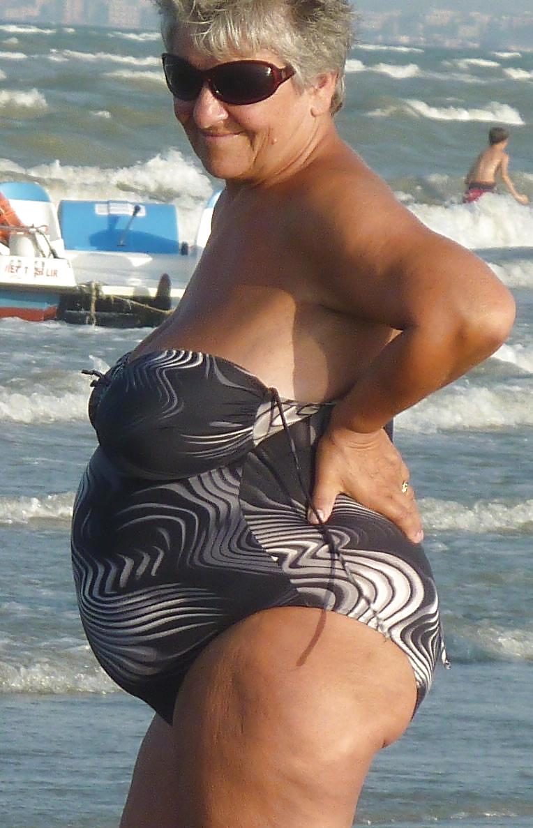 Porn image Grannies on beach