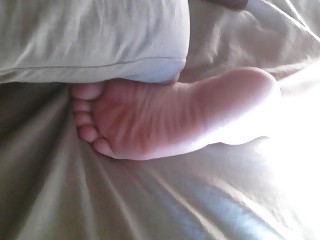 sexy latina feet