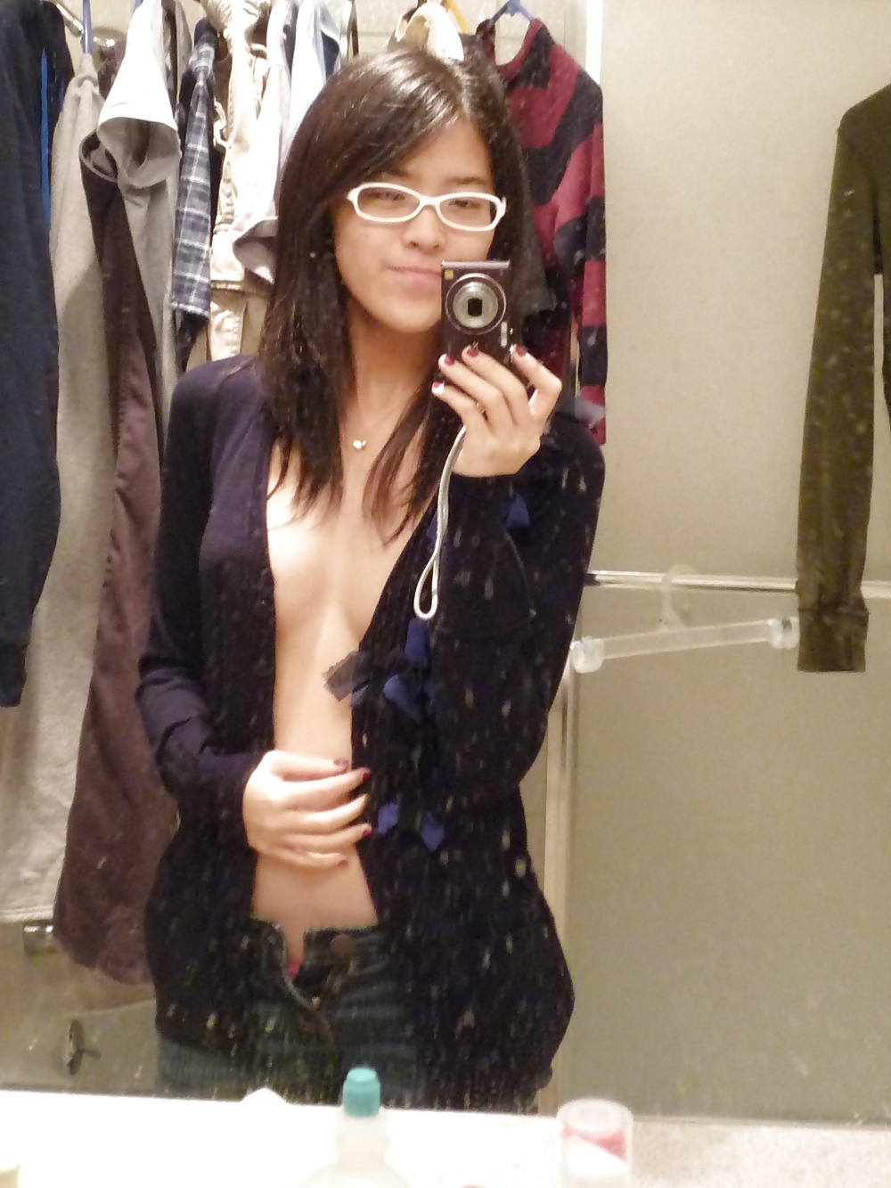 Porn image Sexy asian teen with glasses