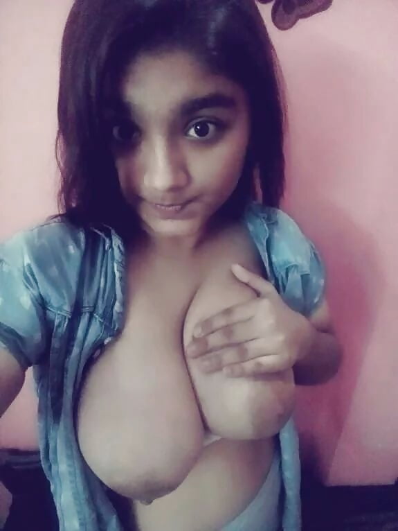 indian beauty nude pissing