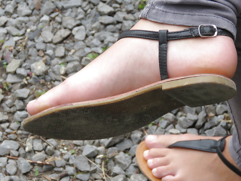 Porn image candid sandals 3