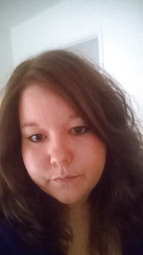 Porn image Petite, moche, conne... Mais nympho