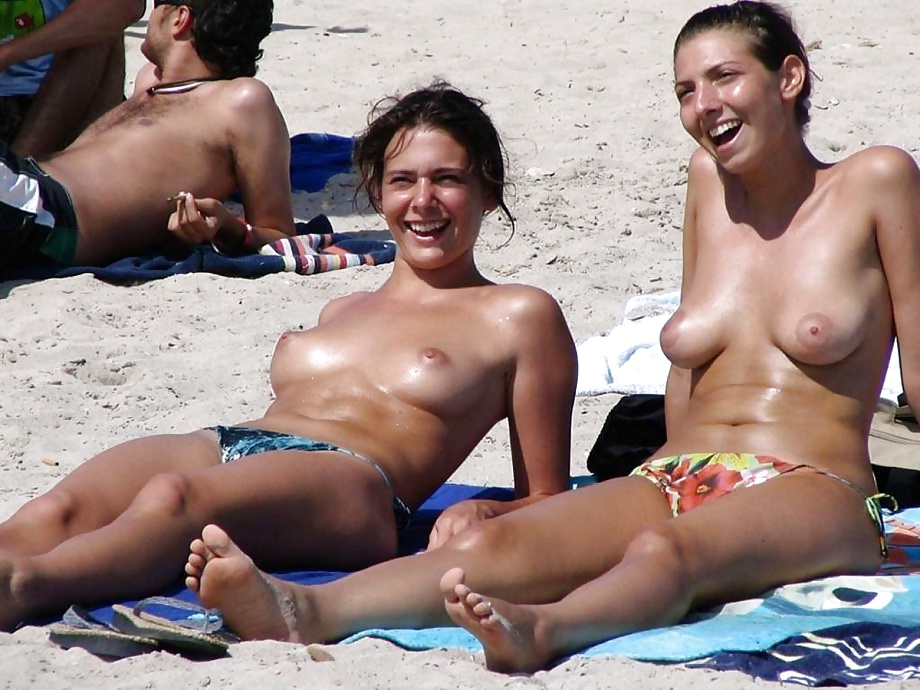 Porn image Amateur girls on beach 2