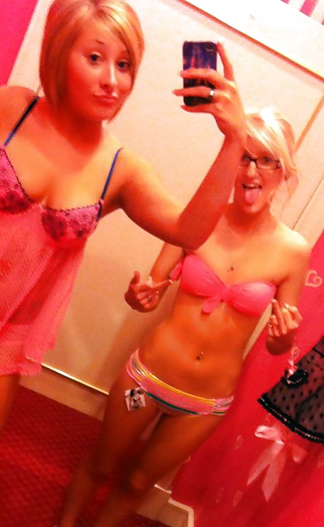 Porn image CHANCHING ROOMS SELFSHOTS