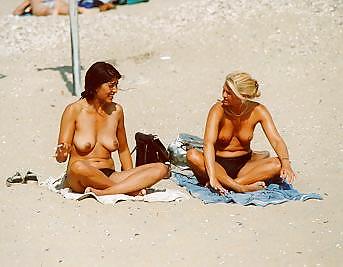 Porn image Topless Girls!